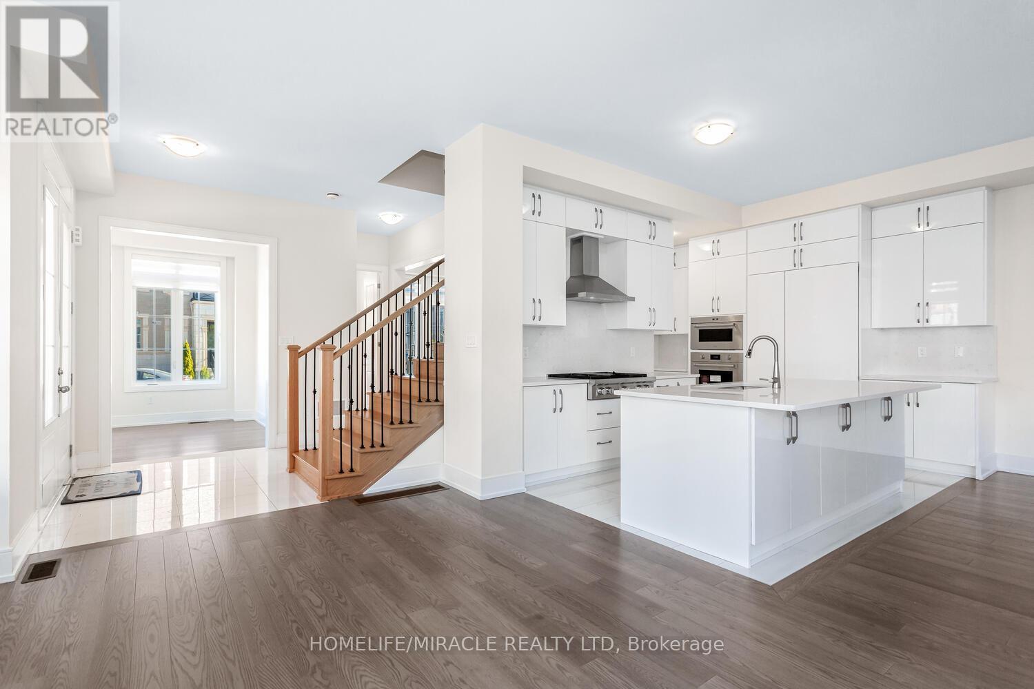 3326 Millicent Avenue, Oakville, Ontario  L6H 0Z8 - Photo 9 - W12445372