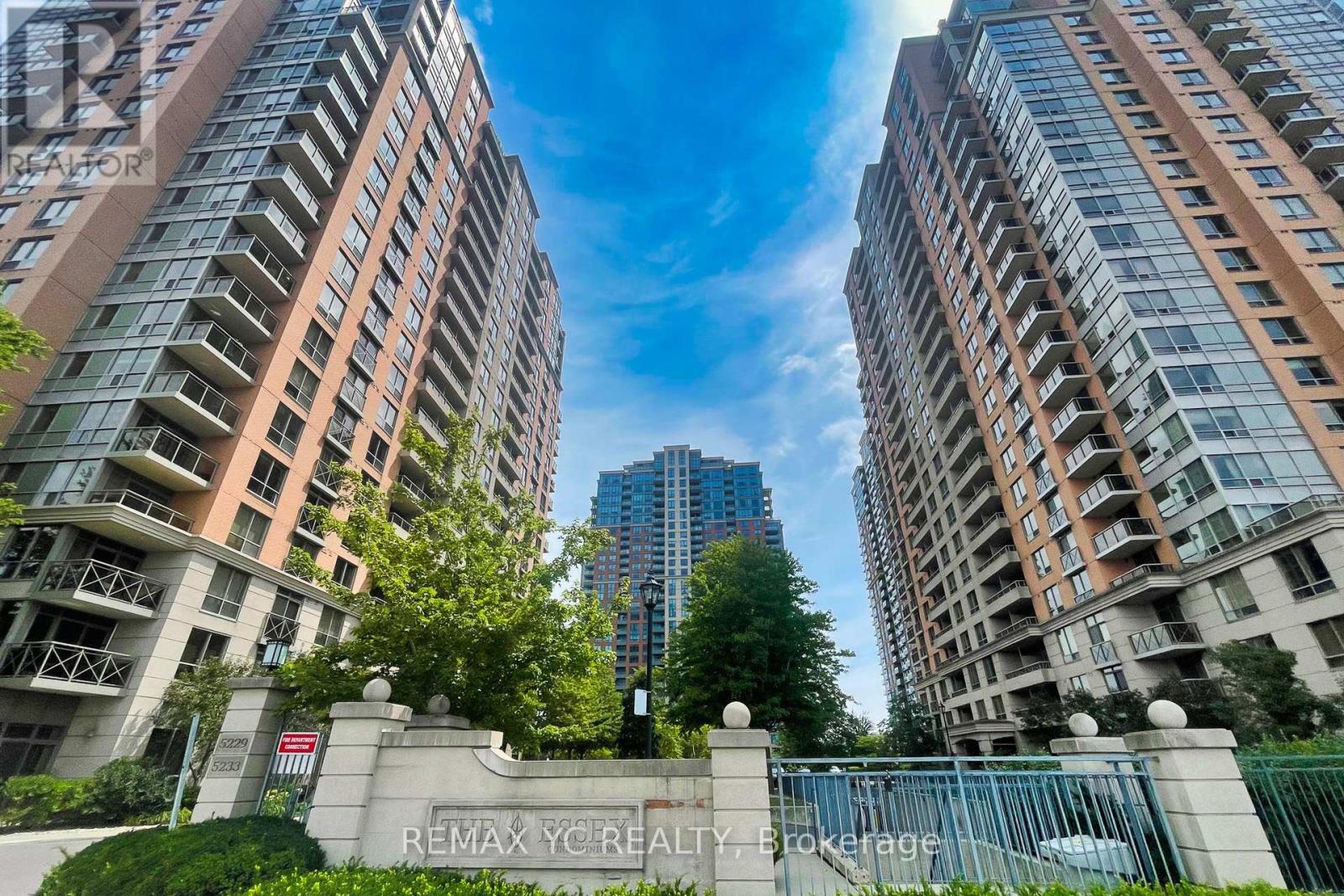 1604 - 5229 DUNDAS STREET W, Toronto, Ontario