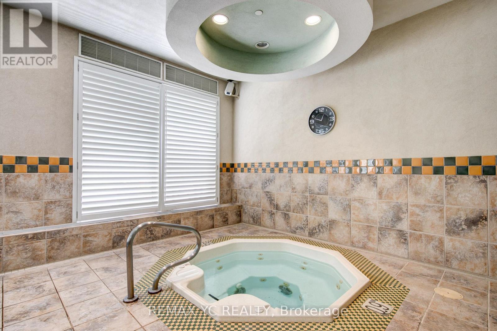 1604 - 5229 Dundas Street W, Toronto, Ontario  M9B 6L9 - Photo 35 - W12445377