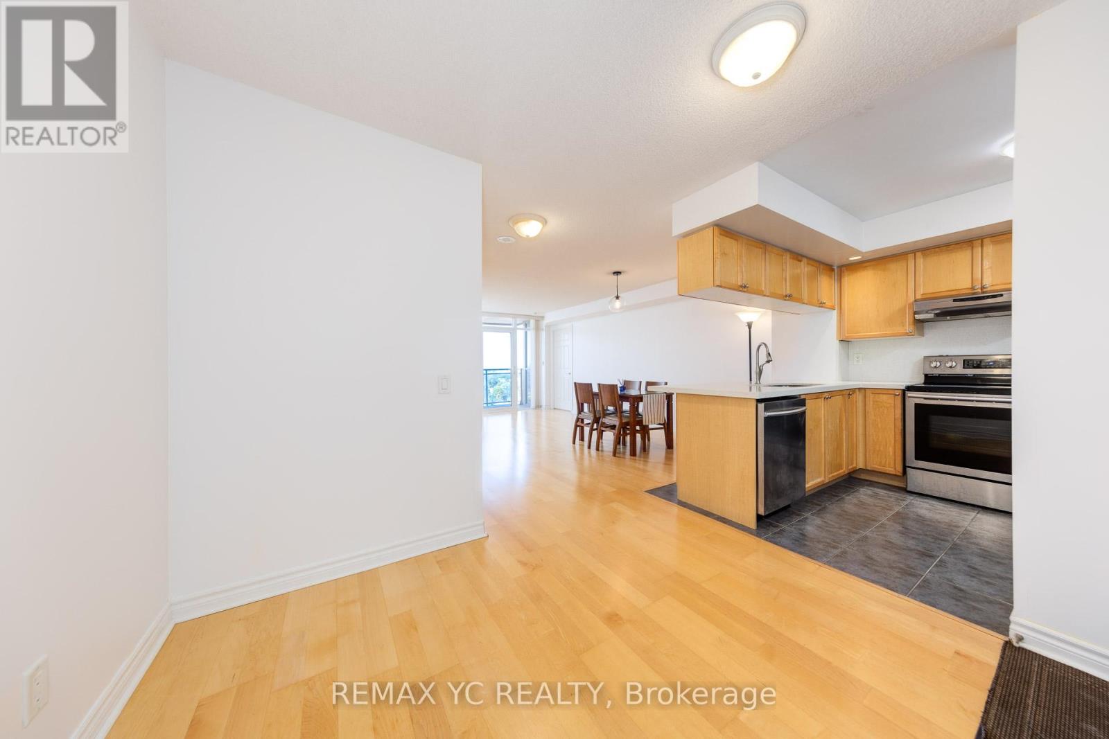 1604 - 5229 Dundas Street W, Toronto, Ontario  M9B 6L9 - Photo 4 - W12445377