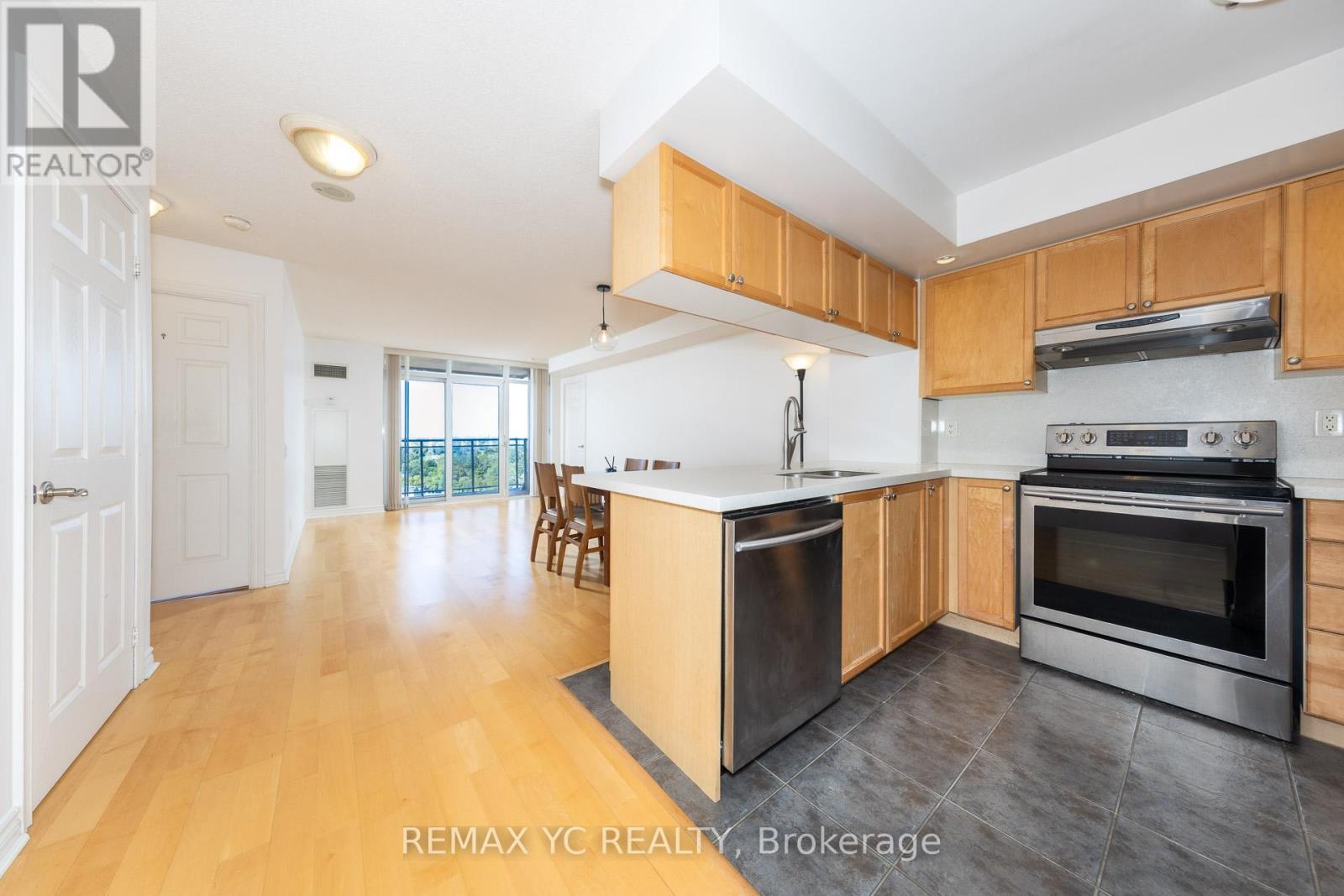 1604 - 5229 Dundas Street W, Toronto, Ontario  M9B 6L9 - Photo 6 - W12445377