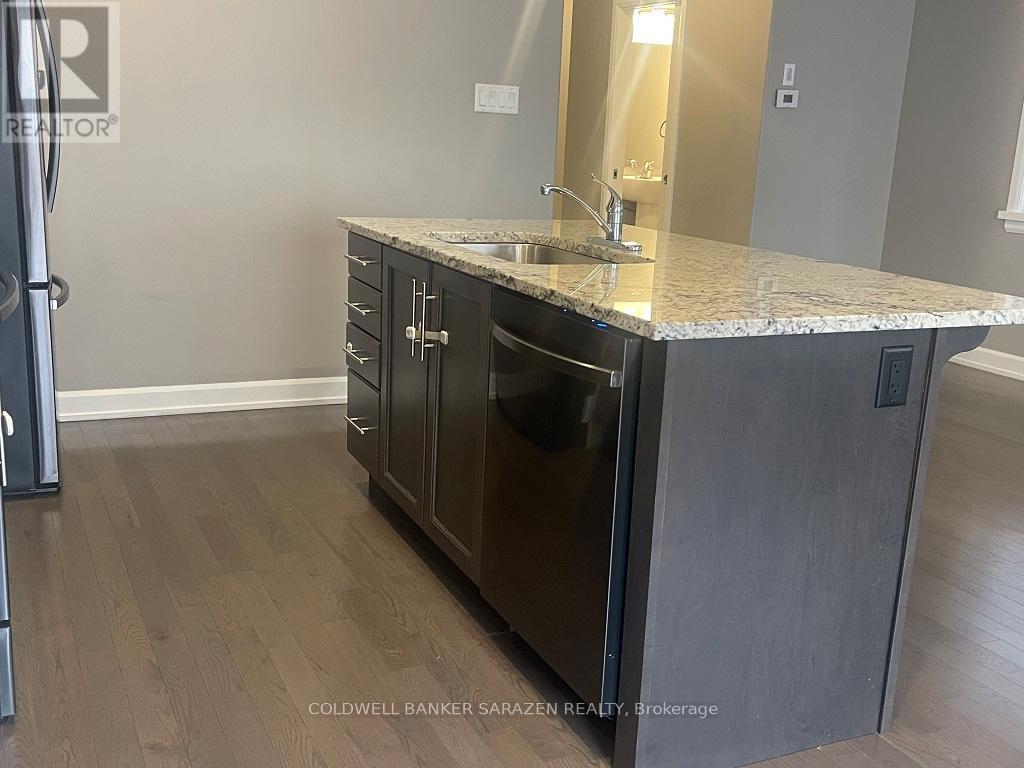 64 Vimy Ridge Crescent, Arnprior, Ontario  K7S 0H7 - Photo 11 - X12445399
