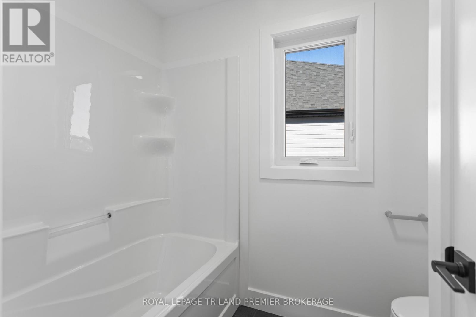 1378 Bush Hill Link, London North, Ontario  N6G 0X6 - Photo 33 - X12442328