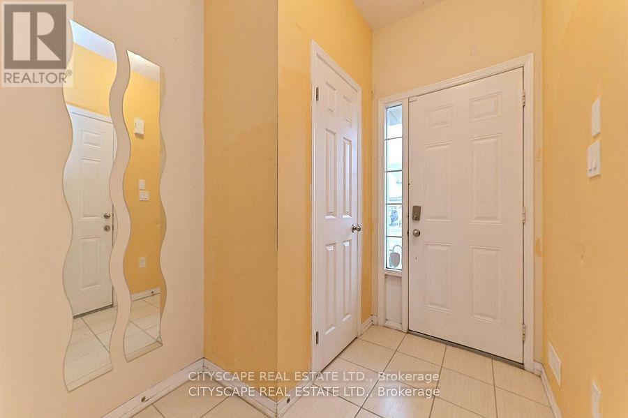 128 Palacebeach Trail, Hamilton, Ontario  L8E 0C3 - Photo 4 - X12441648