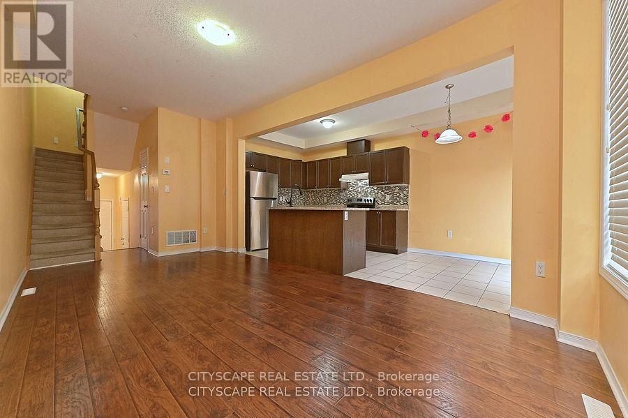 128 Palacebeach Trail, Hamilton, Ontario  L8E 0C3 - Photo 7 - X12441648