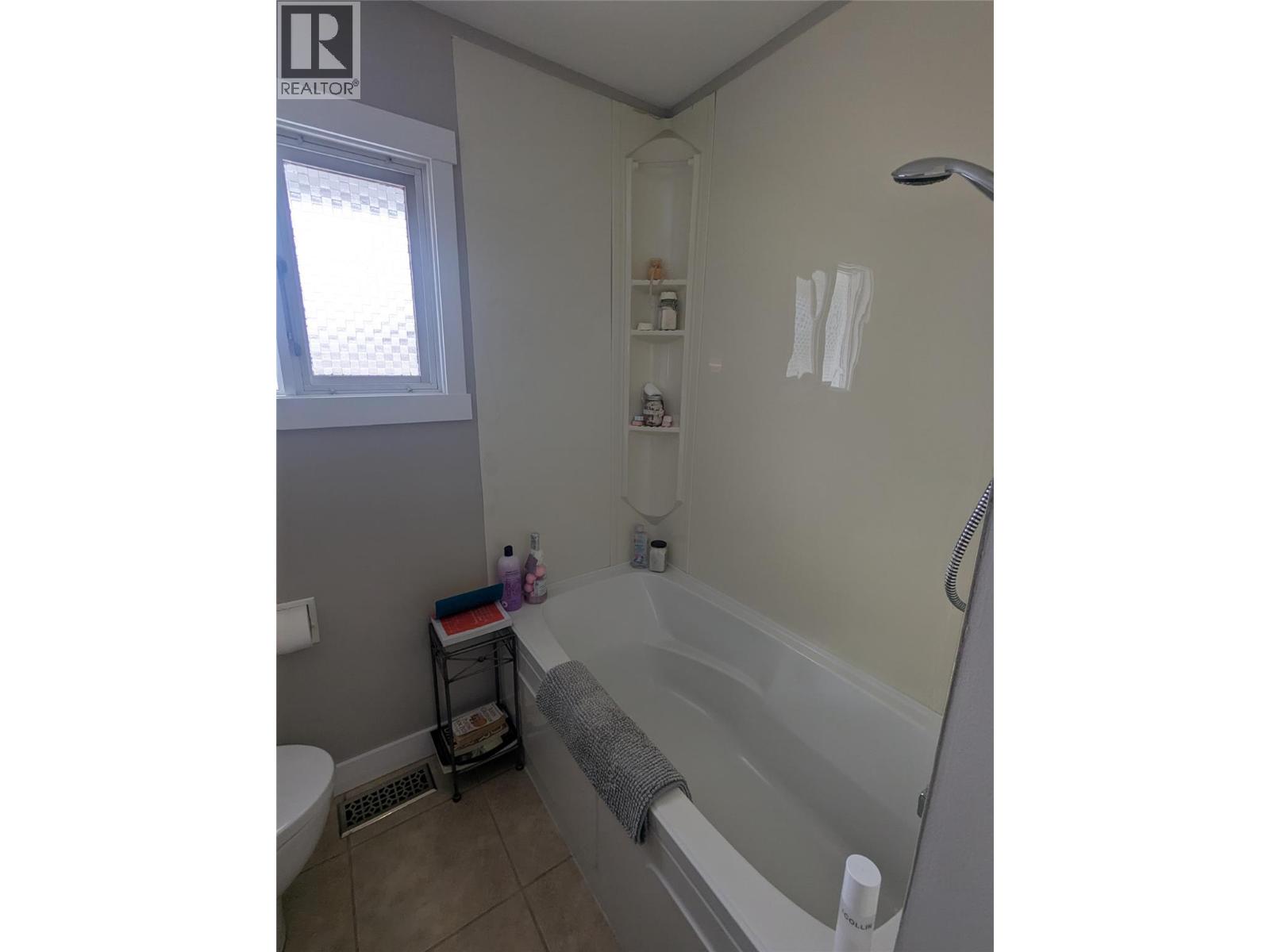 2282 Valleyview Drive, Kamloops, British Columbia  V2C 4C7 - Photo 35 - 10365031
