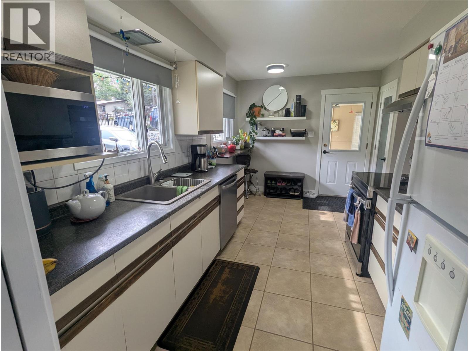 2282 Valleyview Drive, Kamloops, British Columbia  V2C 4C7 - Photo 29 - 10365031