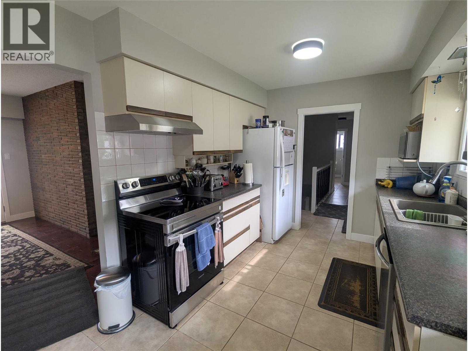 2282 Valleyview Drive, Kamloops, British Columbia  V2C 4C7 - Photo 28 - 10365031