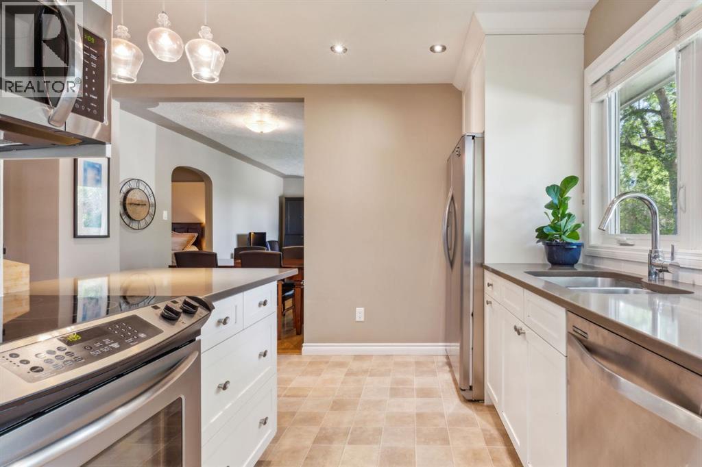 3213 Kilkenny Road Sw, Calgary, Alberta  T3E 4R5 - Photo 11 - A2243603