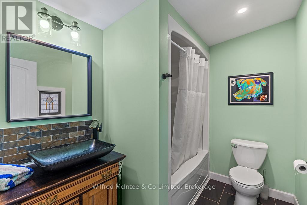 78 Indian Trail, South Bruce Peninsula, Ontario  N0H 2T0 - Photo 39 - X12441888