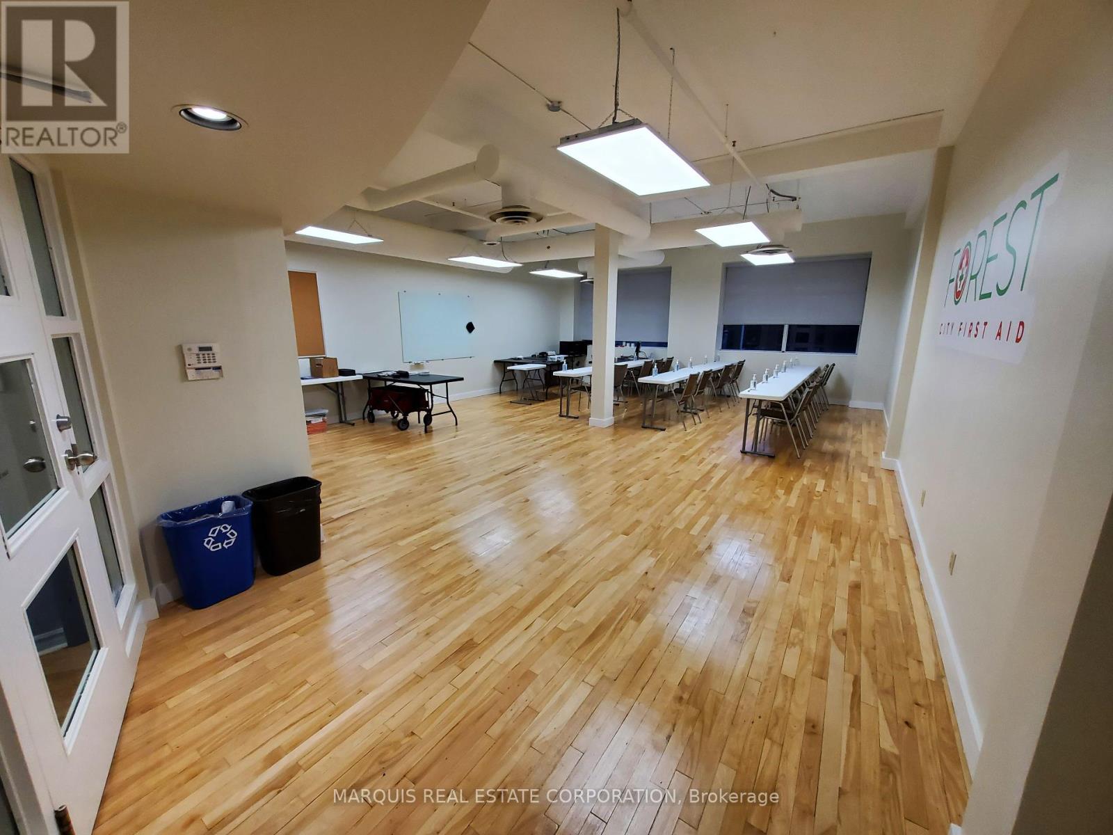302 - 675 King Street W, Toronto, Ontario  M5V 1M9 - Photo 2 - C12445393