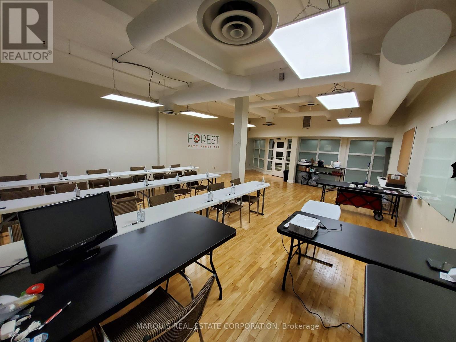 302 - 675 King Street W, Toronto, Ontario  M5V 1M9 - Photo 4 - C12445393