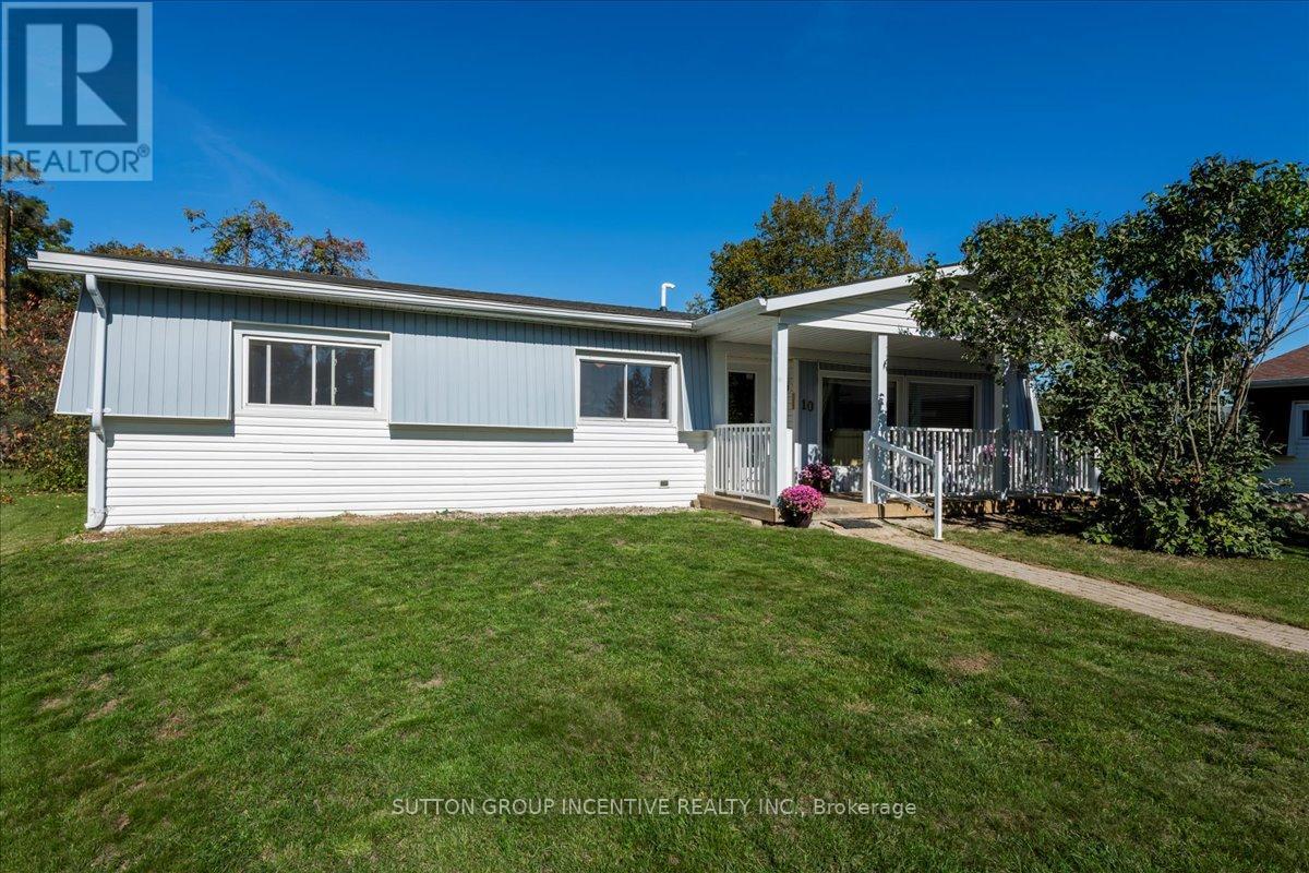 10 Mimosa Crescent, Innisfil, Ontario  L9S 1P9 - Photo 3 - N12445388