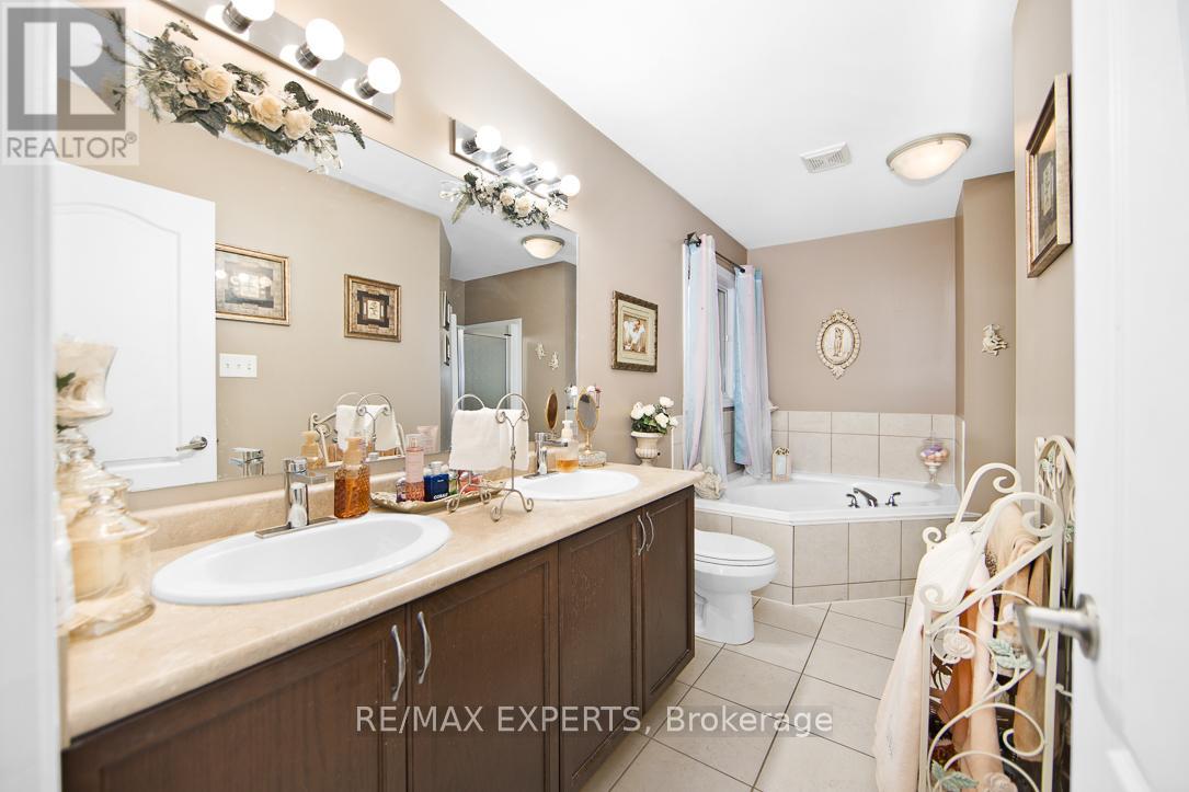 2184 Nevils Street, Innisfil, Ontario  L9S 0E1 - Photo 16 - N12445389