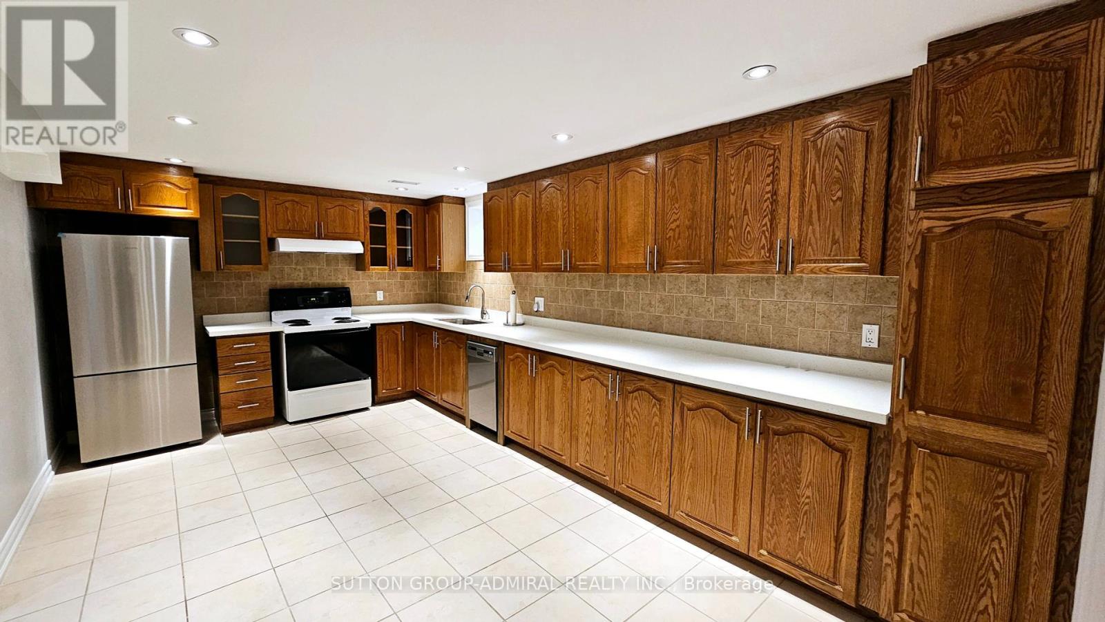 Bsmnt - 103 Kingsnorth Boulevard, Vaughan, Ontario  L4L 8J6 - Photo 14 - N12445395