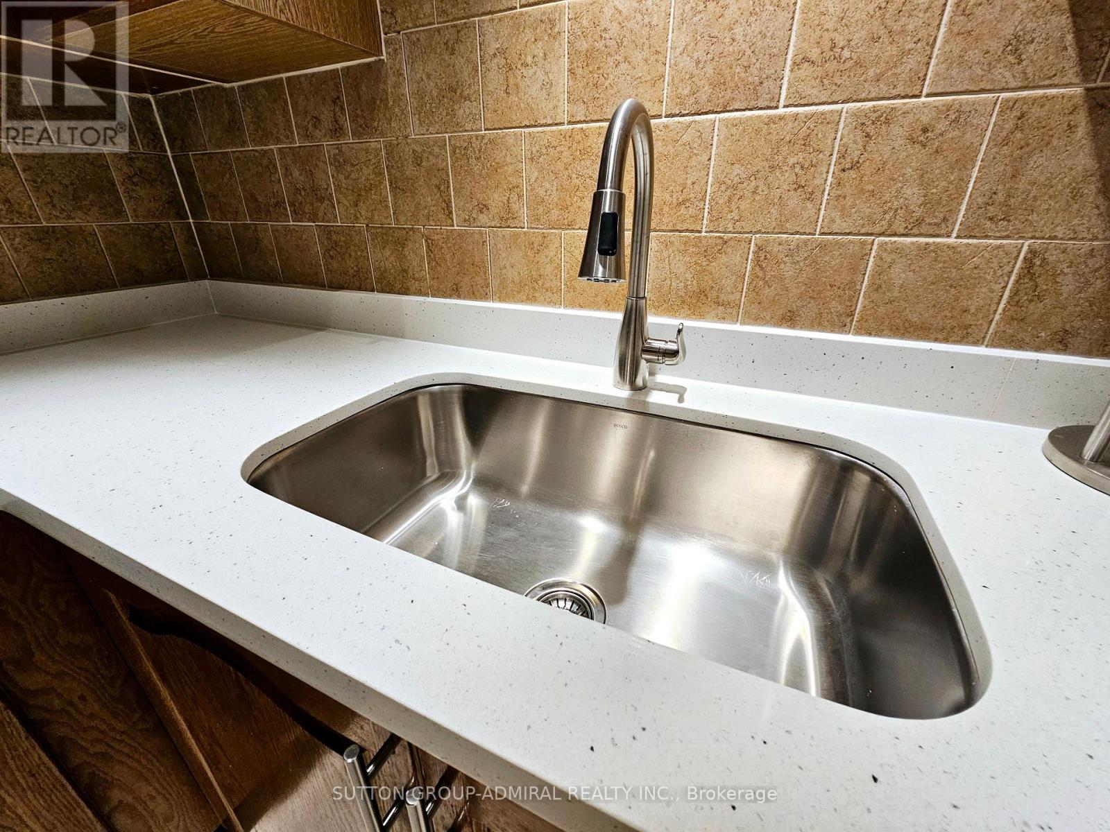 Bsmnt - 103 Kingsnorth Boulevard, Vaughan, Ontario  L4L 8J6 - Photo 8 - N12445395