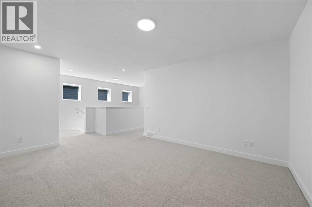 63 Corner Glen Common Ne, Calgary, Alberta  T3N 2L9 - Photo 7 - A2252602