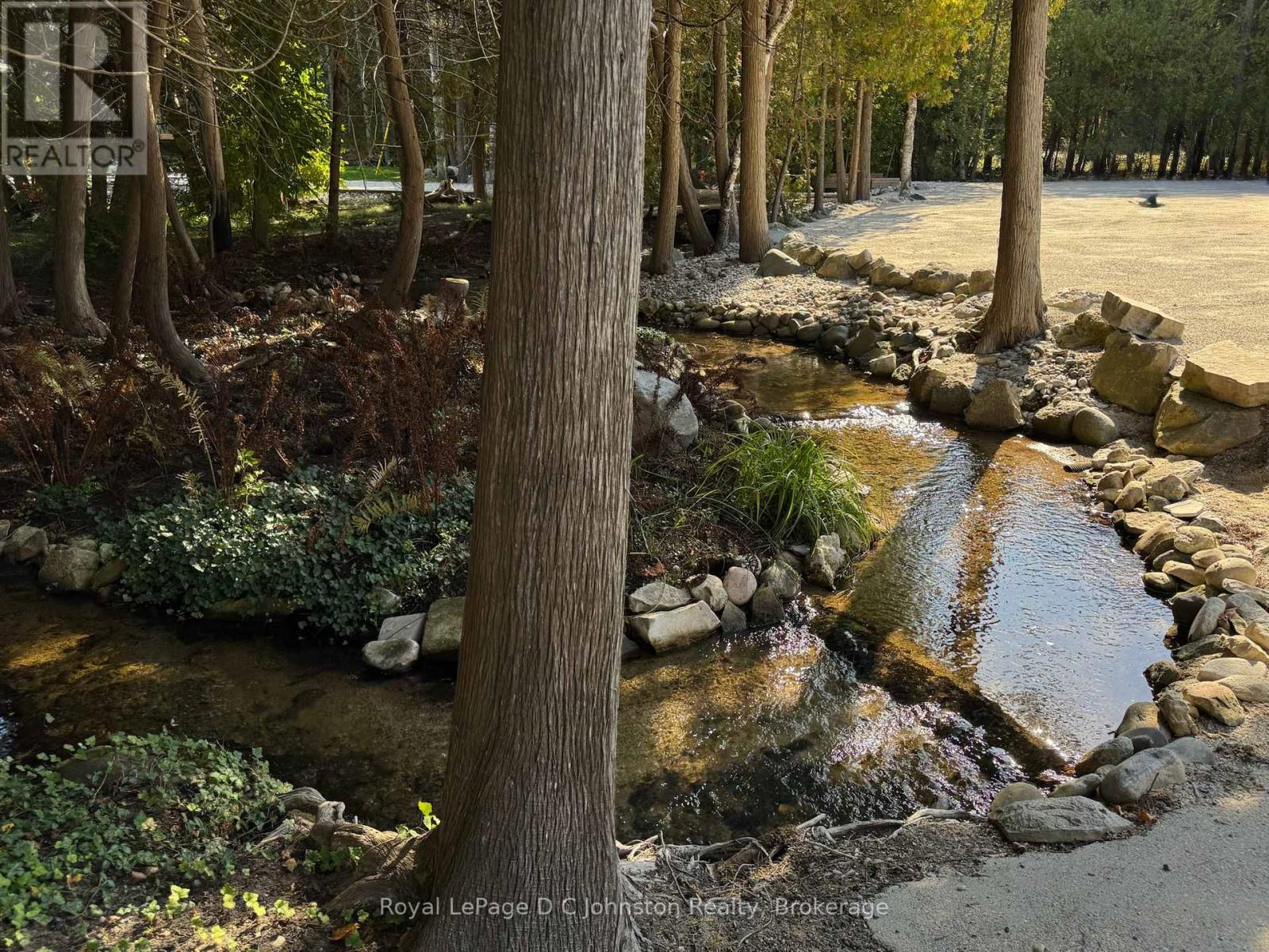 103 Saugeen Beach Road, Saugeen Shores, Ontario  N0H 2C5 - Photo 15 - X12445410