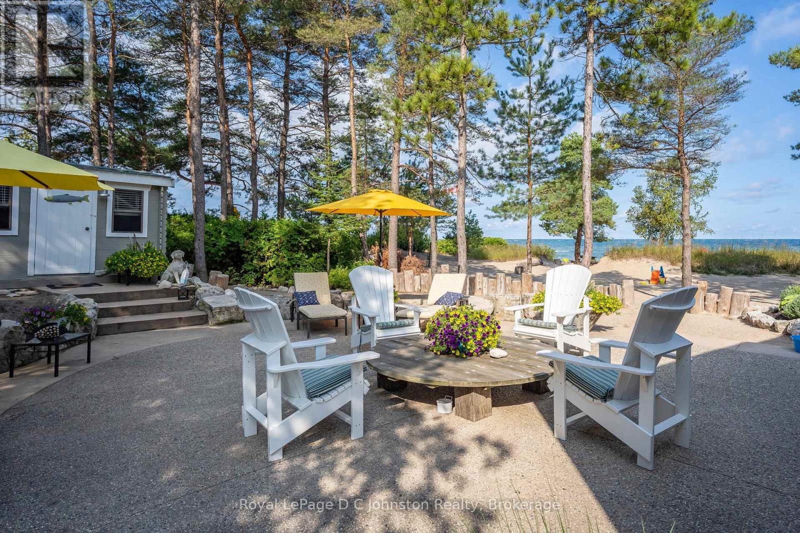 103 Saugeen Beach Road, Saugeen Shores, Ontario  N0H 2C5 - Photo 20 - X12445410