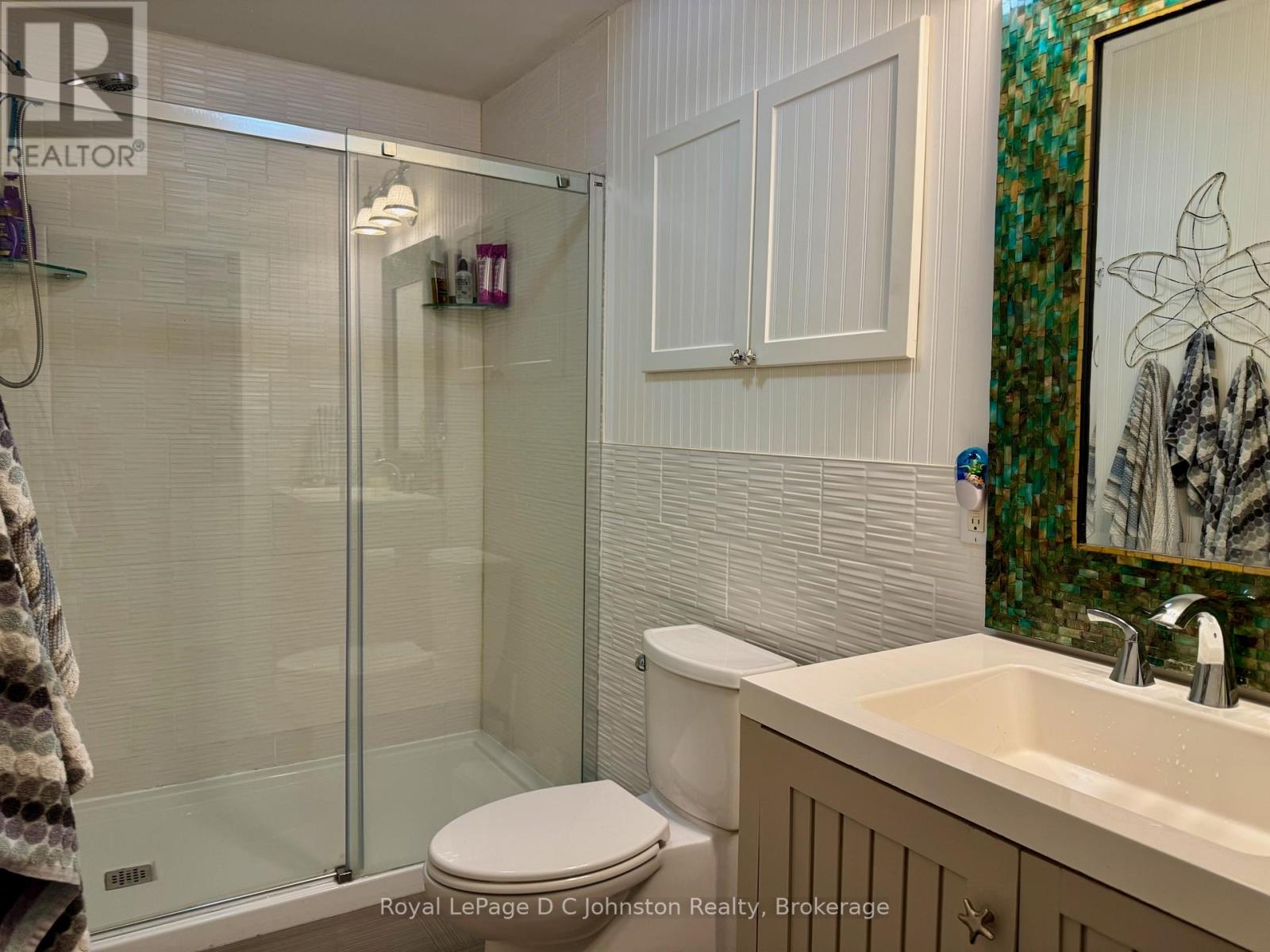 103 Saugeen Beach Road, Saugeen Shores, Ontario  N0H 2C5 - Photo 38 - X12445410