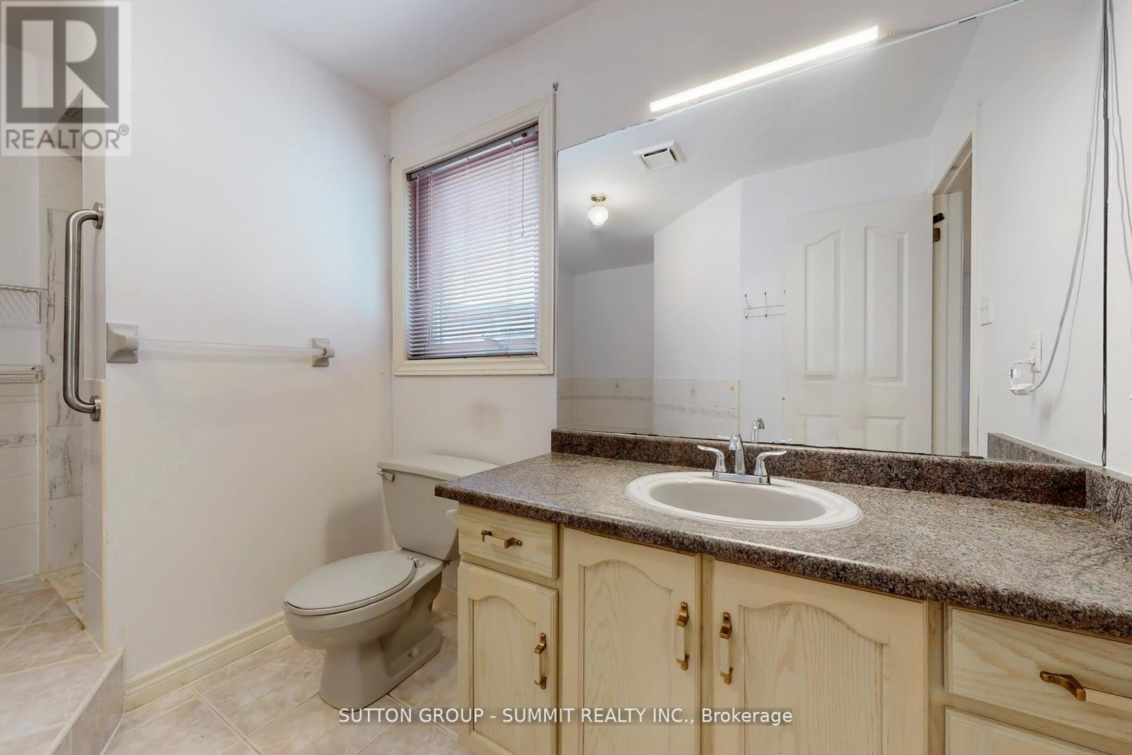 5525 Fleur-De-Lis, Mississauga (East Credit), Ontario  L5R 2Z6 - Photo 26 - W12445378