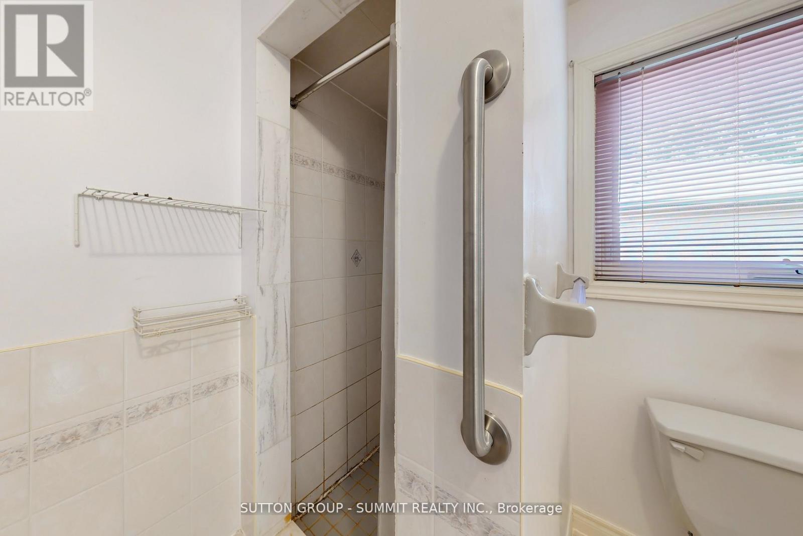 5525 Fleur-De-Lis, Mississauga (East Credit), Ontario  L5R 2Z6 - Photo 28 - W12445378