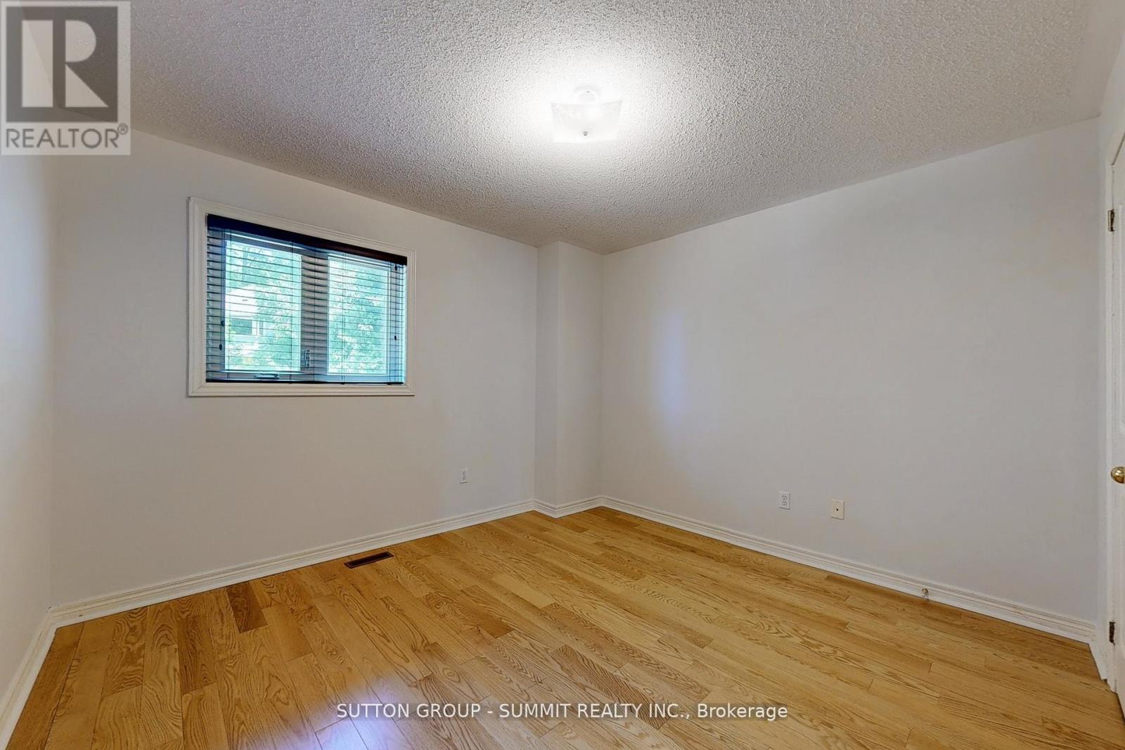 5525 Fleur-De-Lis, Mississauga (East Credit), Ontario  L5R 2Z6 - Photo 35 - W12445378