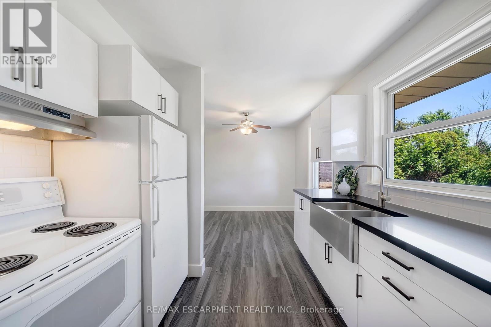 167 Miles Road, Hamilton, Ontario  L8W 1E2 - Photo 7 - X12445390