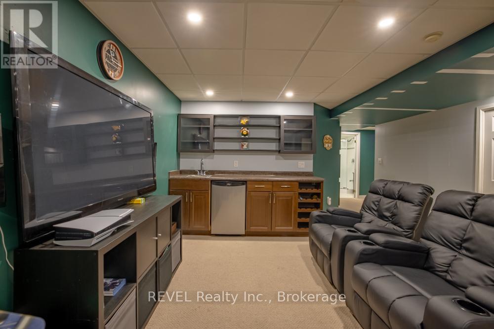 3 - 5070 Drummond Road, Niagara Falls, Ontario  L2E 6E4 - Photo 21 - X12445419