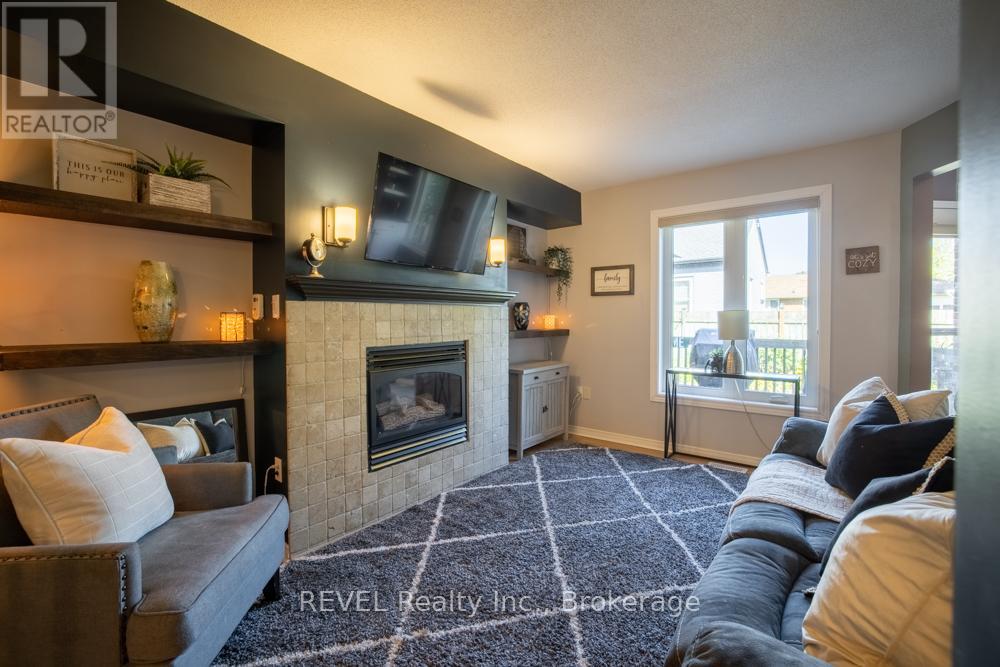 3 - 5070 Drummond Road, Niagara Falls, Ontario  L2E 6E4 - Photo 5 - X12445419