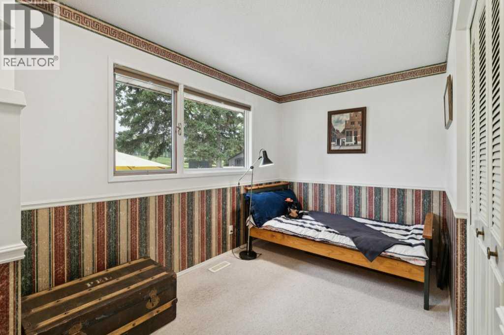 318 Oakhill Place Sw, Calgary, Alberta  T2V 3X5 - Photo 14 - A2252232