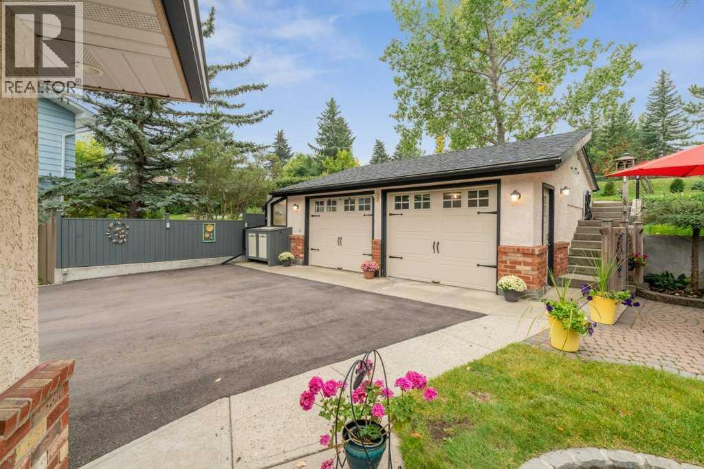 318 Oakhill Place Sw, Calgary, Alberta  T2V 3X5 - Photo 31 - A2252232