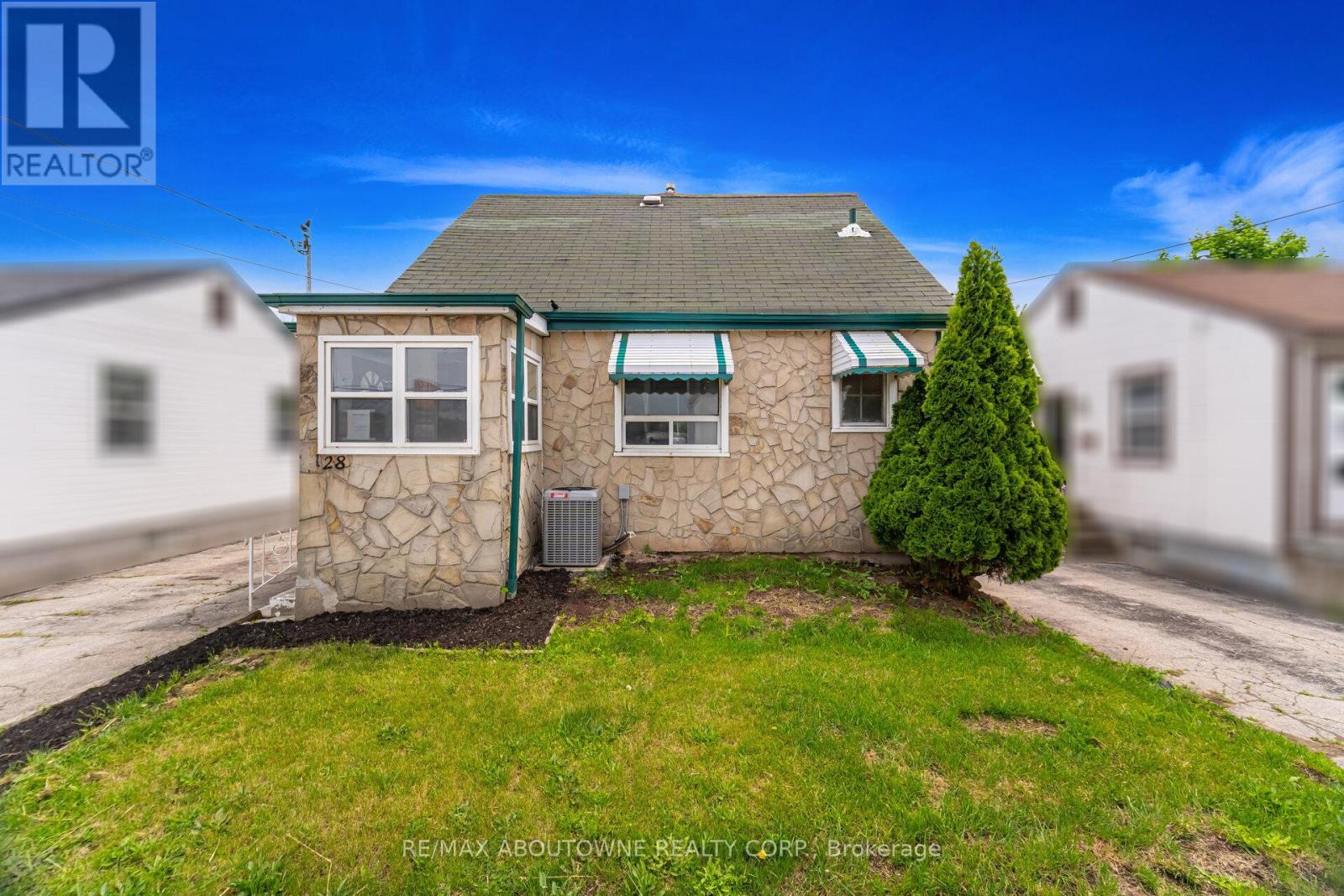 128 CROSS AVENUE, Oakville, Ontario
