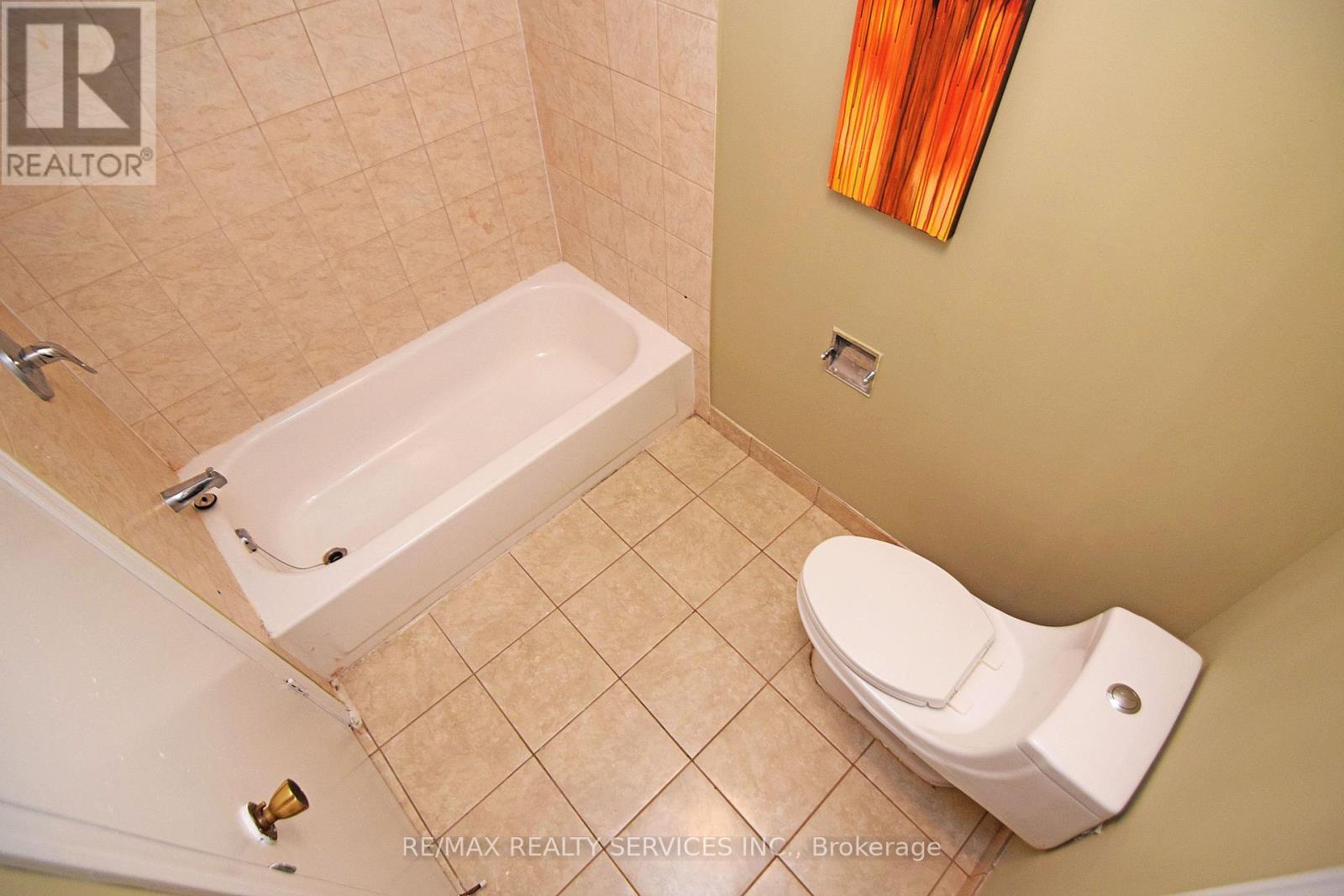 41 Manitou Crescent N, Brampton, Ontario  L6S 2Z6 - Photo 11 - W12342194