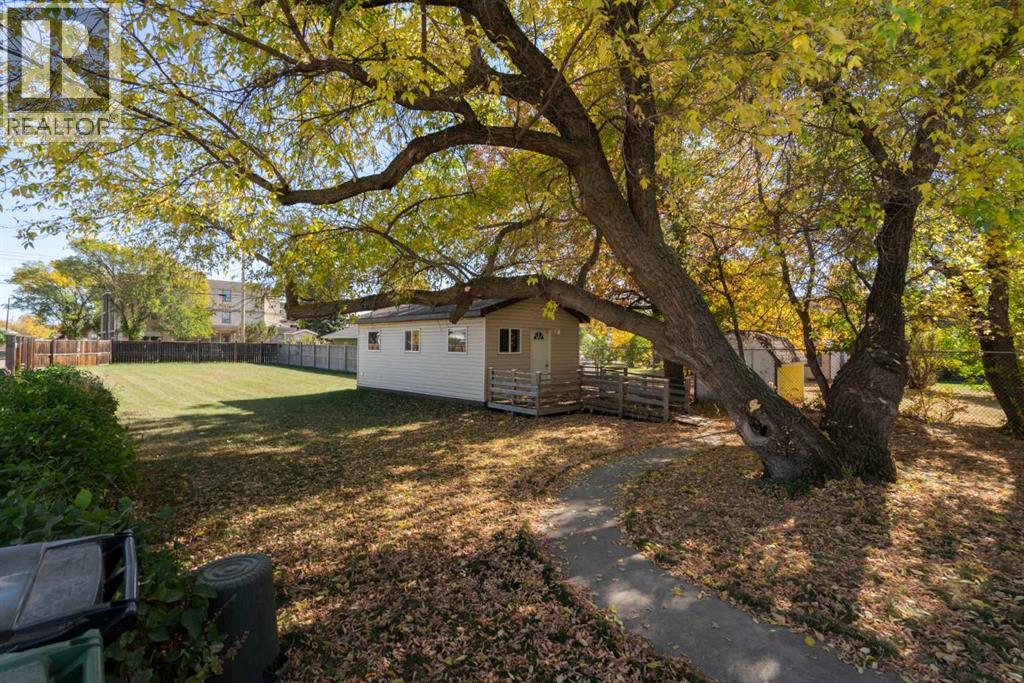 4913 54 Street, Camrose, Alberta  T4V 2A6 - Photo 24 - A2258323