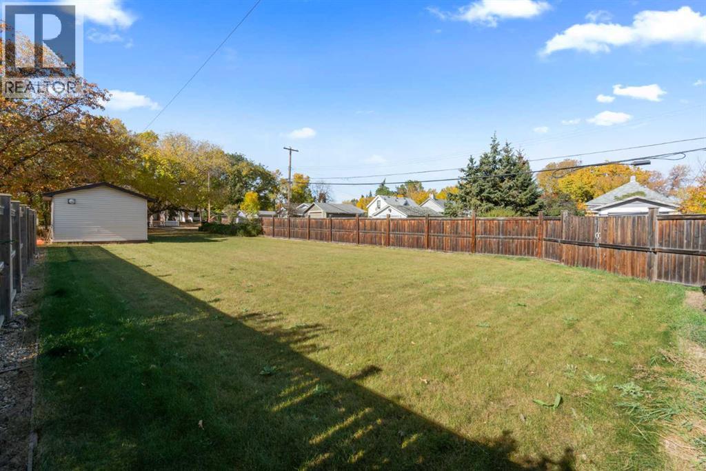 4913 54 Street, Camrose, Alberta  T4V 2A6 - Photo 33 - A2258323