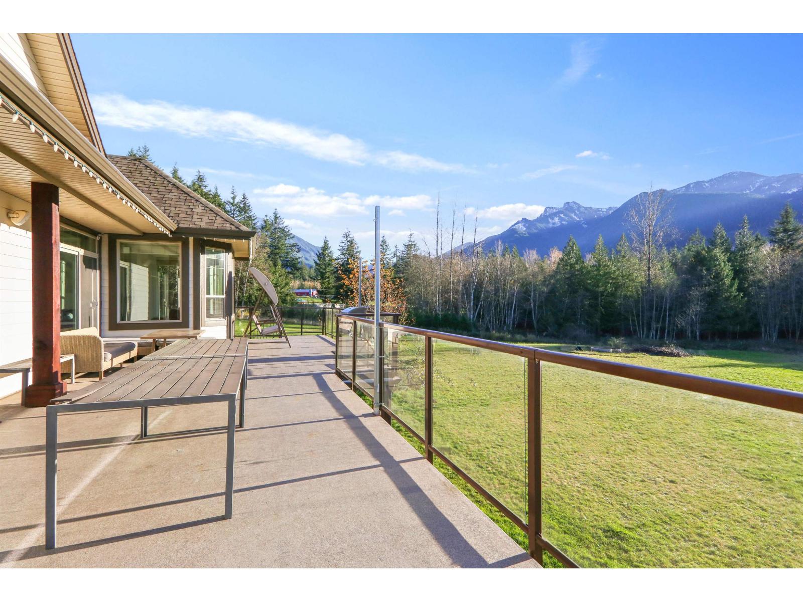 4601 Bench Road, Ryder Lake, Chilliwack, British Columbia  V4Z 1G1 - Photo 18 - R3055089
