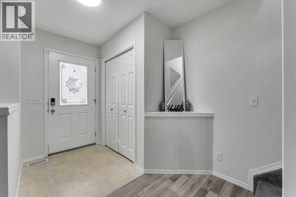 16 Saddlebrook Place Ne, Calgary, Alberta  T3J 5M3 - Photo 3 - A2254488