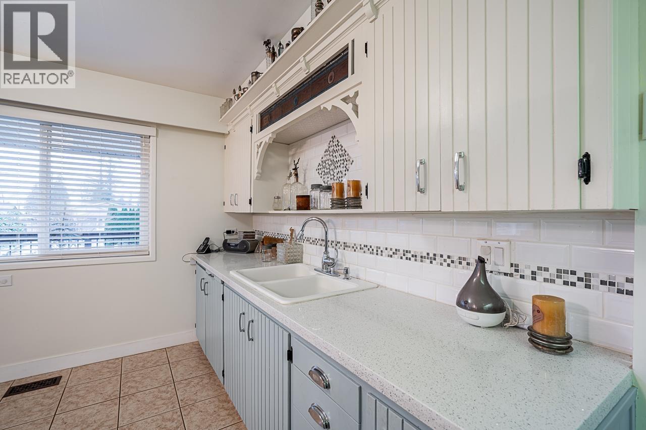 12082 261 Street, Maple Ridge, British Columbia  V2W 2A6 - Photo 16 - R3053780