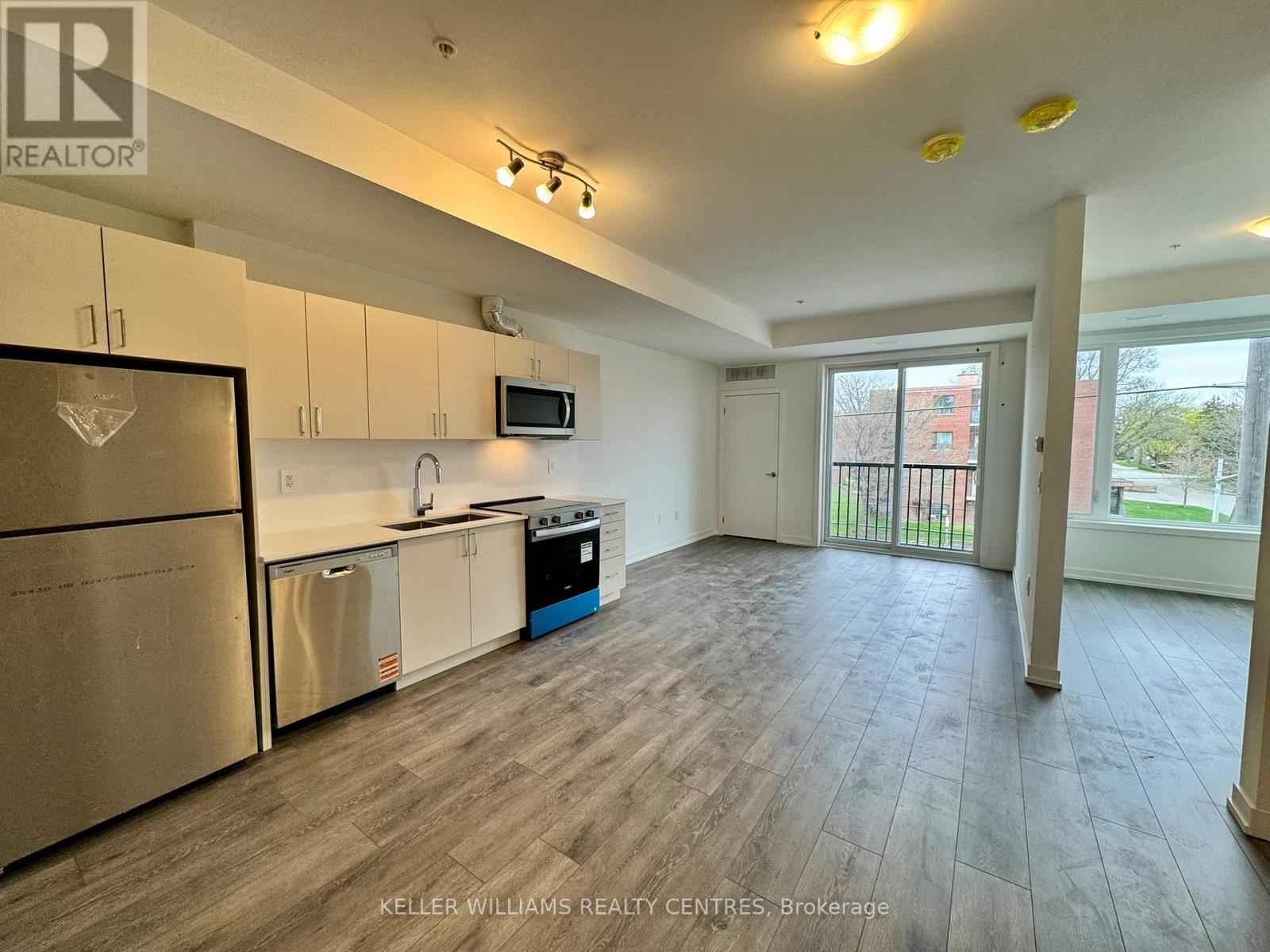 B207 - 1680 Victoria Park Avenue, Toronto, Ontario  M1R 0G8 - Photo 4 - C12445402