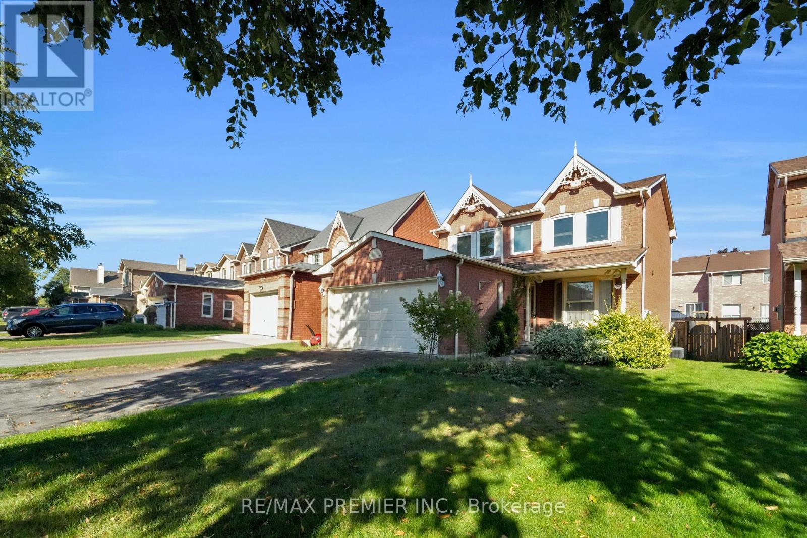 6 Hearne Crescent, Ajax, Ontario  L1T 3P5 - Photo 5 - E12445420