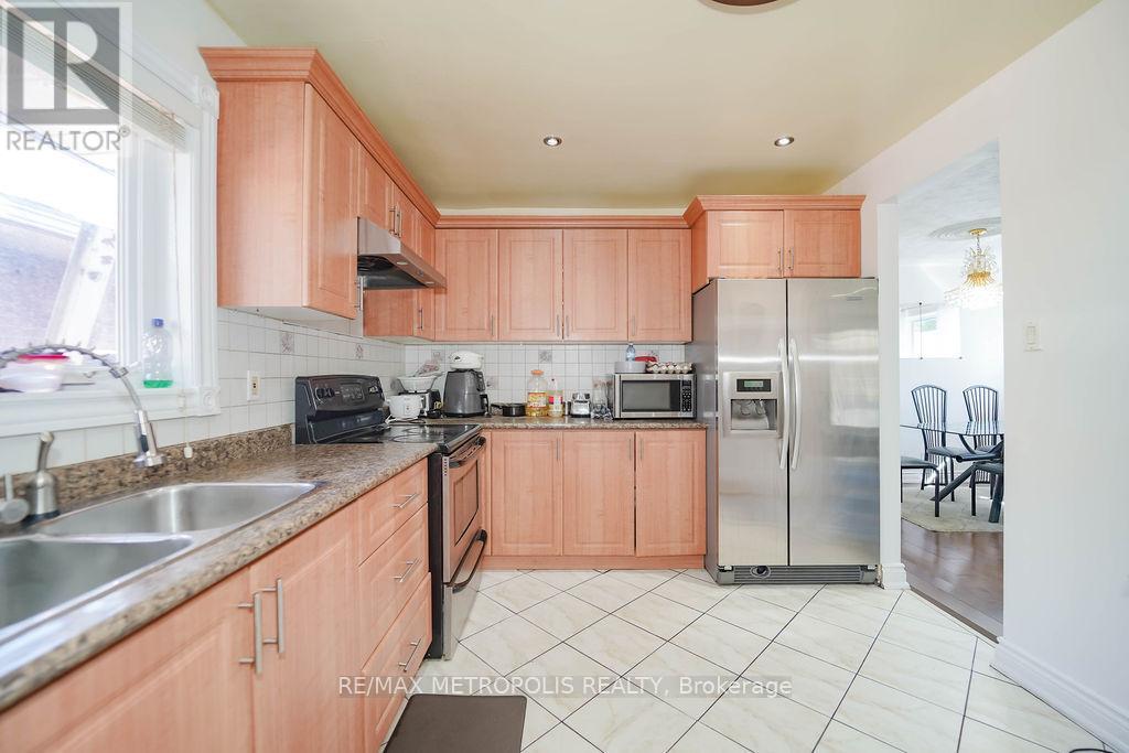 575 Bellamy Road N, Toronto (Woburn), Ontario  M1H 1G6 - Photo 10 - E12445441