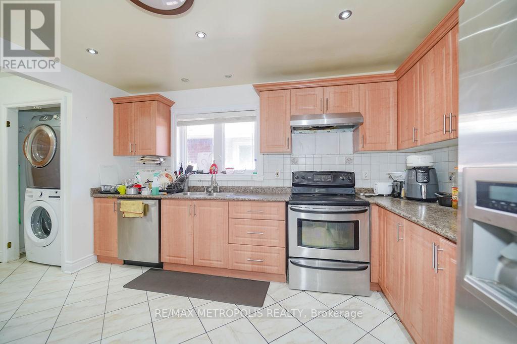575 Bellamy Road N, Toronto (Woburn), Ontario  M1H 1G6 - Photo 11 - E12445441