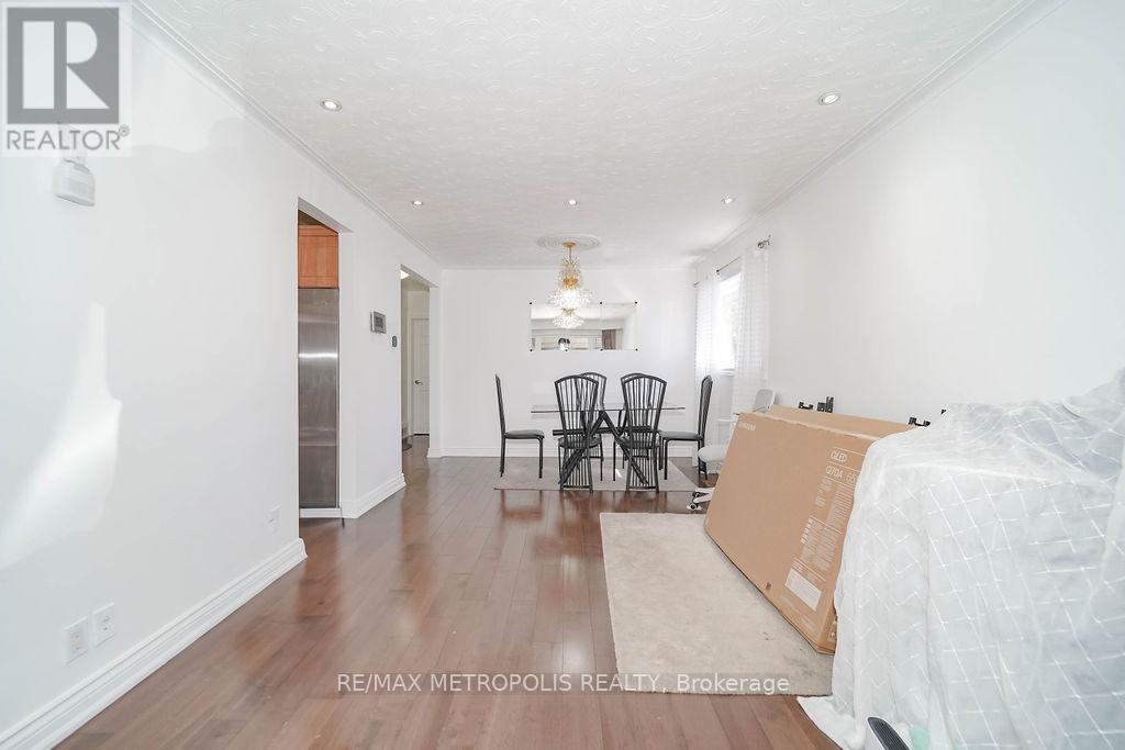 575 Bellamy Road N, Toronto (Woburn), Ontario  M1H 1G6 - Photo 15 - E12445441