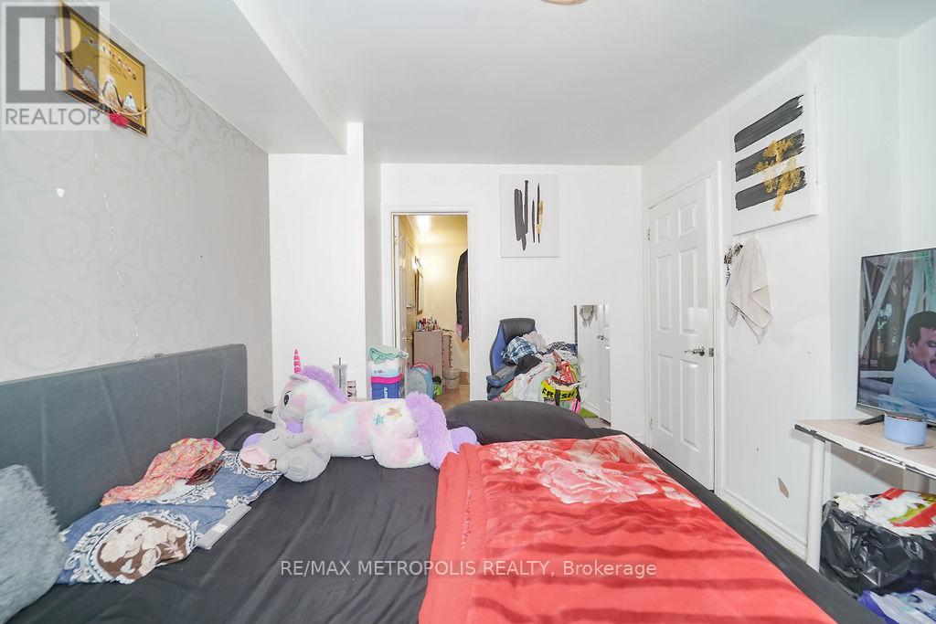 575 Bellamy Road N, Toronto (Woburn), Ontario  M1H 1G6 - Photo 22 - E12445441