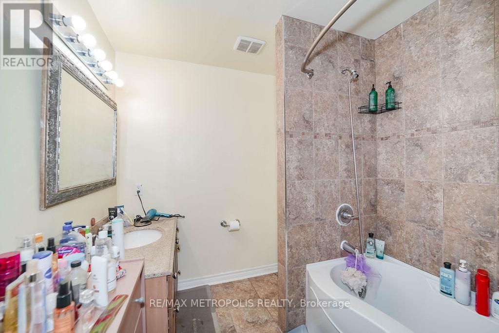 575 Bellamy Road N, Toronto (Woburn), Ontario  M1H 1G6 - Photo 23 - E12445441