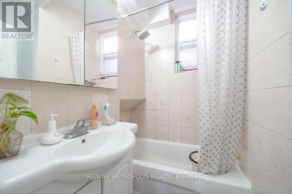 575 Bellamy Road N, Toronto (Woburn), Ontario  M1H 1G6 - Photo 34 - E12445441