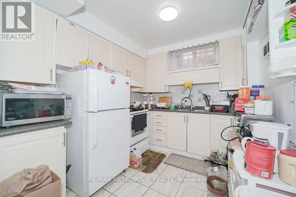 575 Bellamy Road N, Toronto (Woburn), Ontario  M1H 1G6 - Photo 42 - E12445441