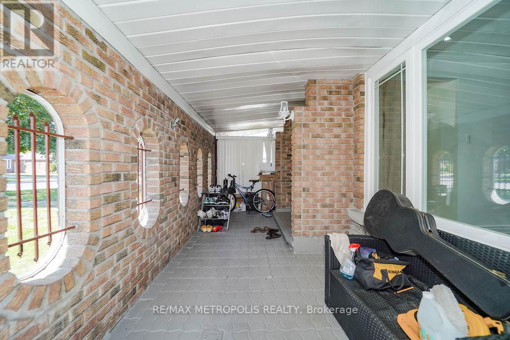 575 Bellamy Road N, Toronto (Woburn), Ontario  M1H 1G6 - Photo 7 - E12445441