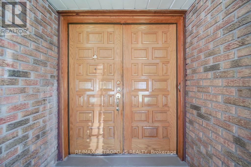 575 Bellamy Road N, Toronto (Woburn), Ontario  M1H 1G6 - Photo 8 - E12445441